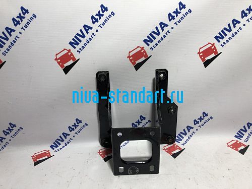 21230-3403126-20	кронштейн крепления рулевого вала центральный 